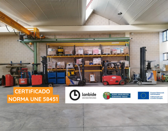 OPERADOR DE APARATOS ELEVADORES: OPERADOR DE CARRETILLA ELEVADORA FRONTAL (CERTIFICADO NORMA UNE 58451)